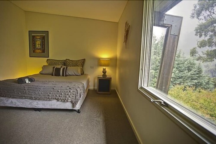 Room 19 of 40