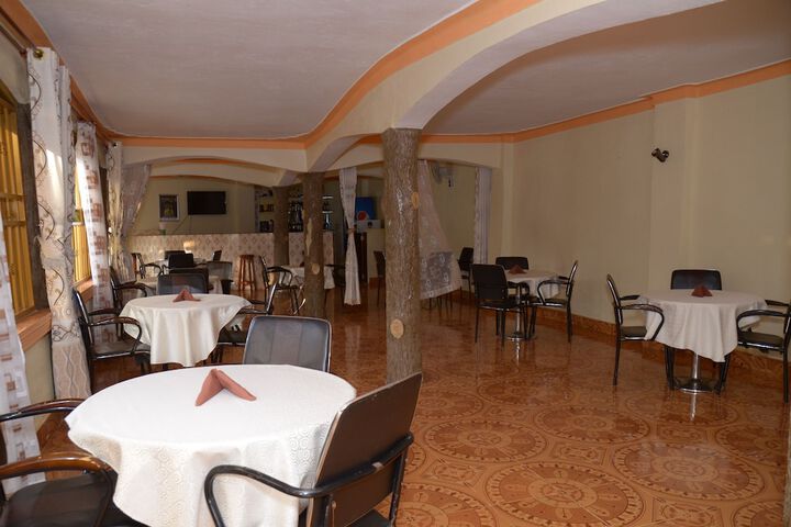 Dining 13 of 20