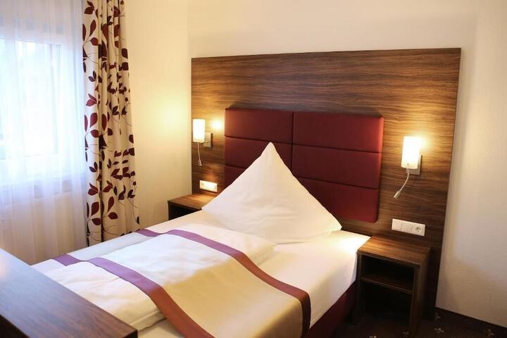Room 21 of 65