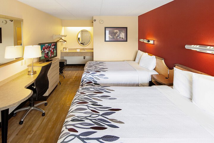 Double Accessible King Size Bed (6 of 10)