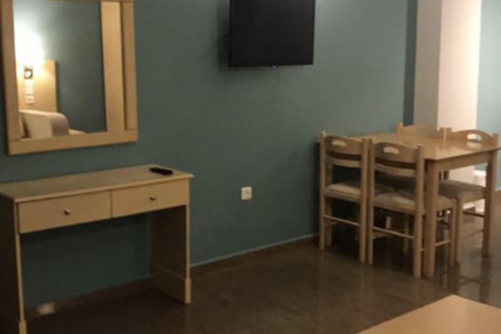 Room 16 of 31