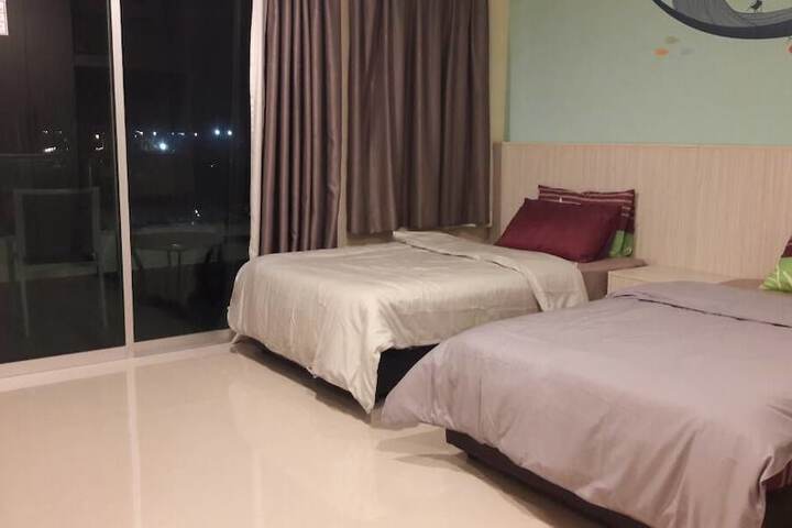 Room 3 of 18