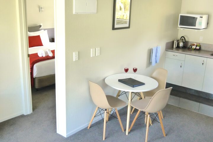 Room 44 of 188