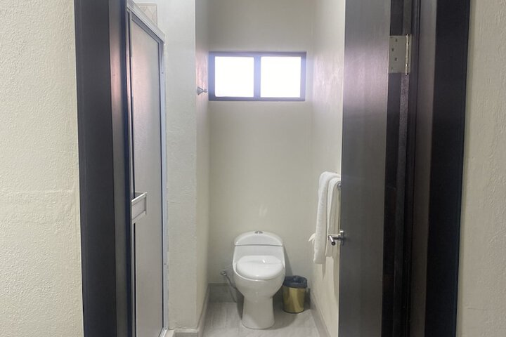 Room 107 of 211