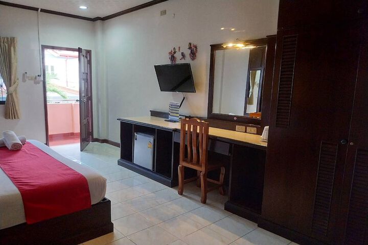Room 12 of 89