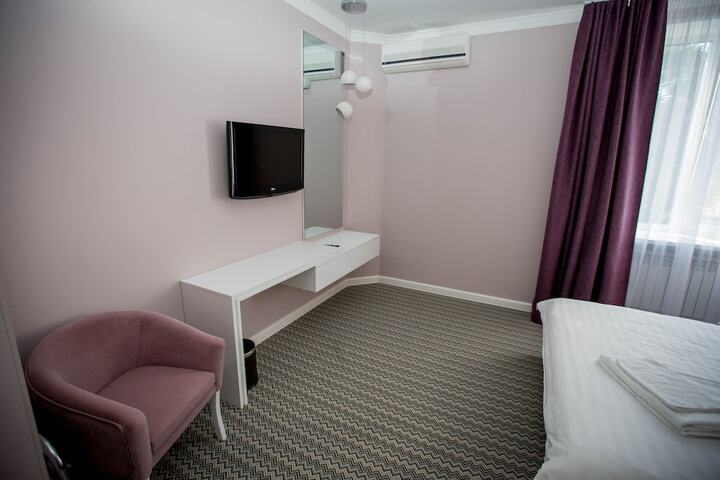 Room 5 of 29