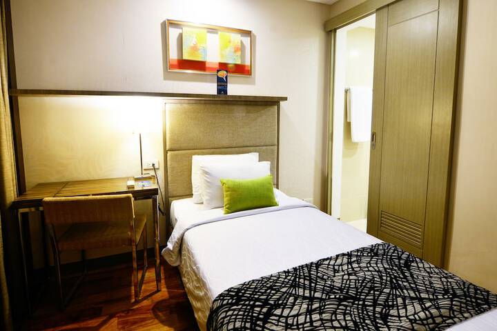 Room 5 of 58