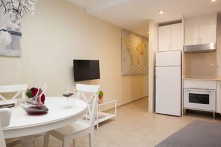 Room 2 of 13