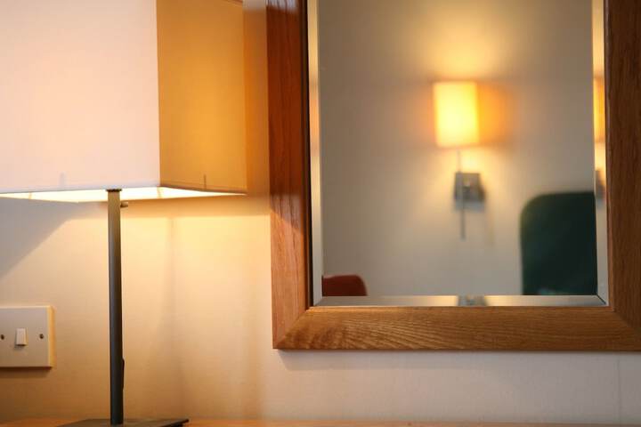 Room 7 of 40