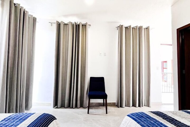 Room 7 of 24