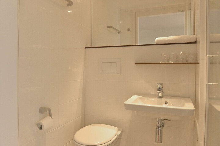 Room 45 of 73