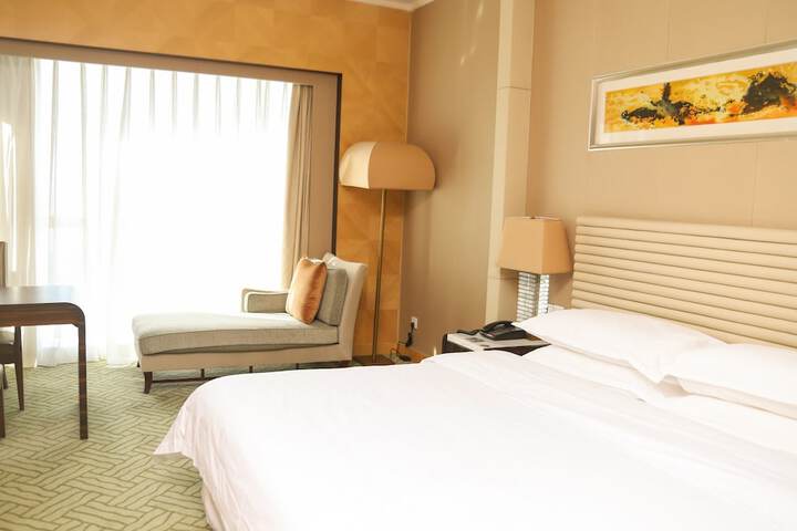 Room 5 of 49