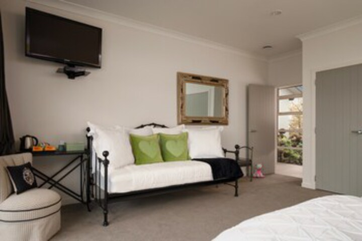 Room 44 of 57