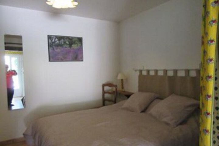 Room 3 of 20
