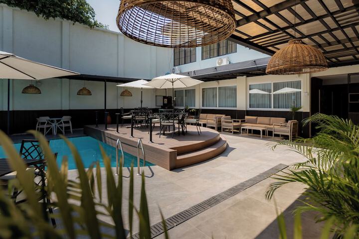 Hotel 132 of 137