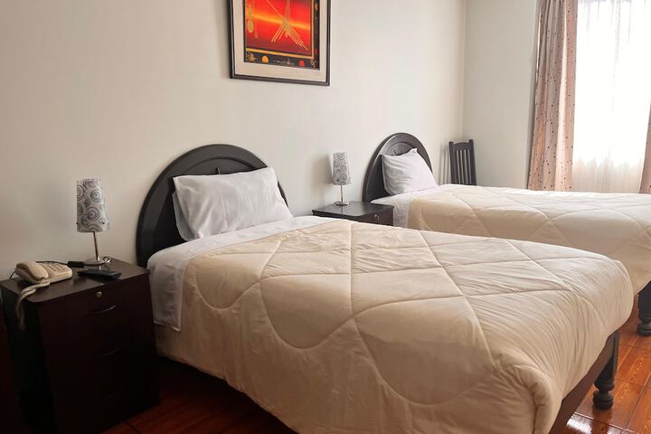 Room 7 of 8
