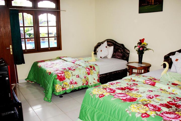 Room 14 of 32