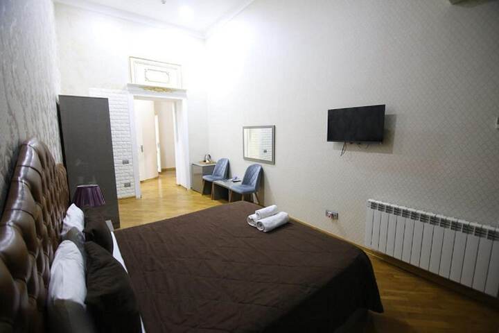 Room 9 of 70