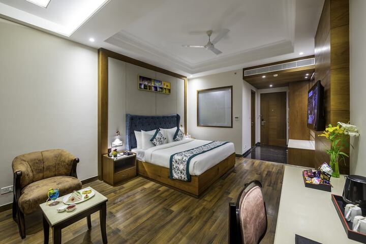 Room 6 of 26