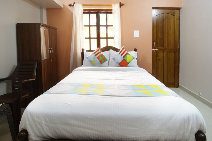 Room 9 of 13