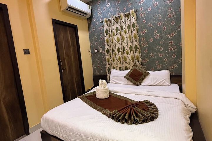 Room 28 of 44