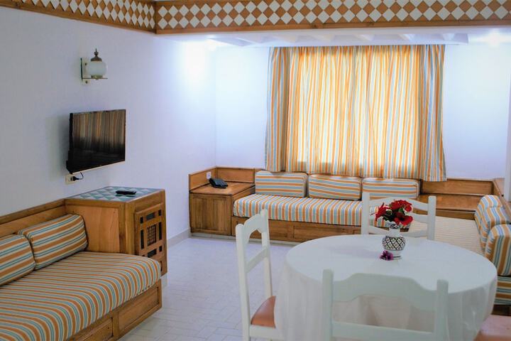 Room 9 of 21