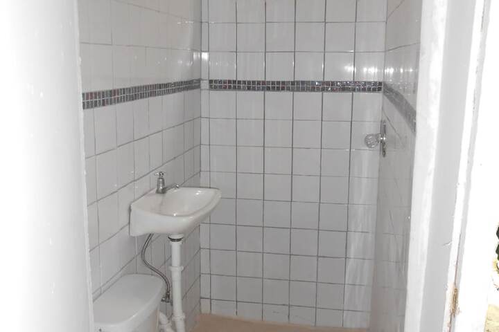 Room 44 of 80
