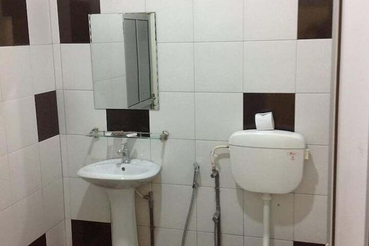 Room 16 of 24
