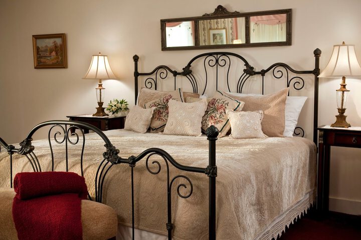 Room 15 of 60