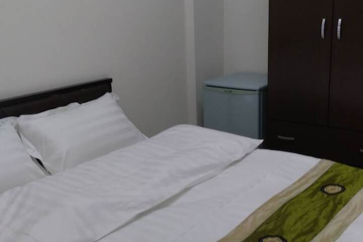 Room 12 of 23
