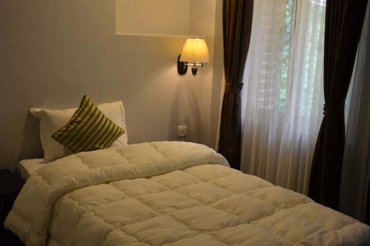 Room 18 of 22