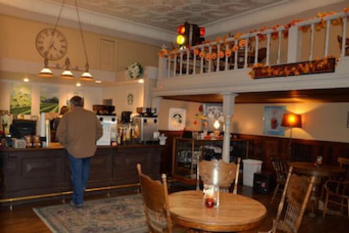 Hotel Interior 4 of 135