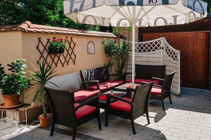 Terrace/Patio 31 of 33