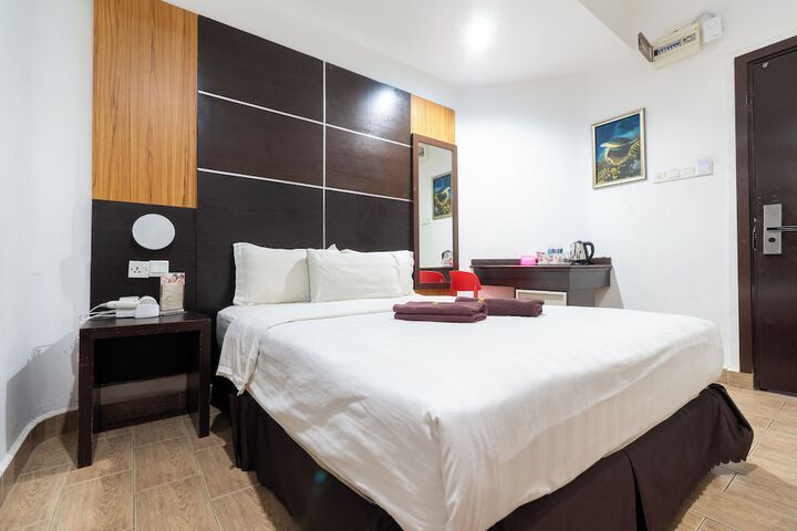 Room 32 of 58