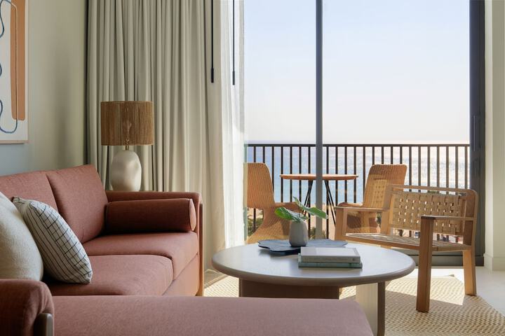 Room 21 of 206