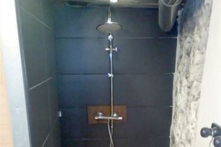 Room 7 of 24