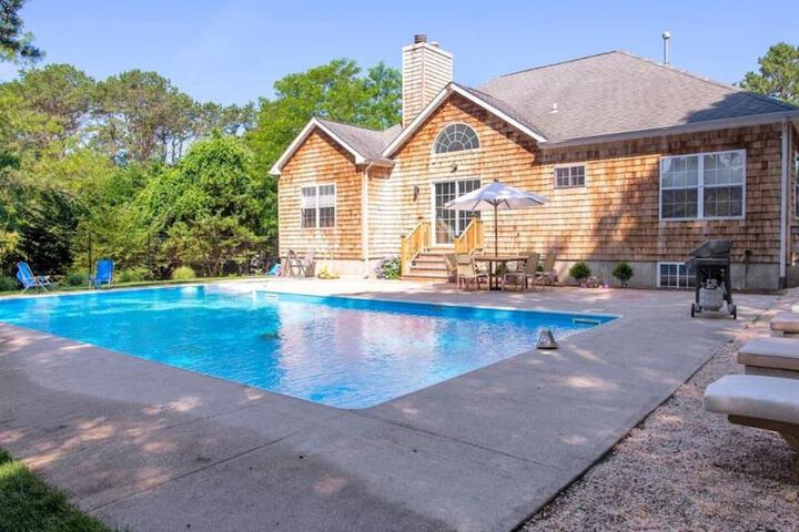 Pool 36 of 39