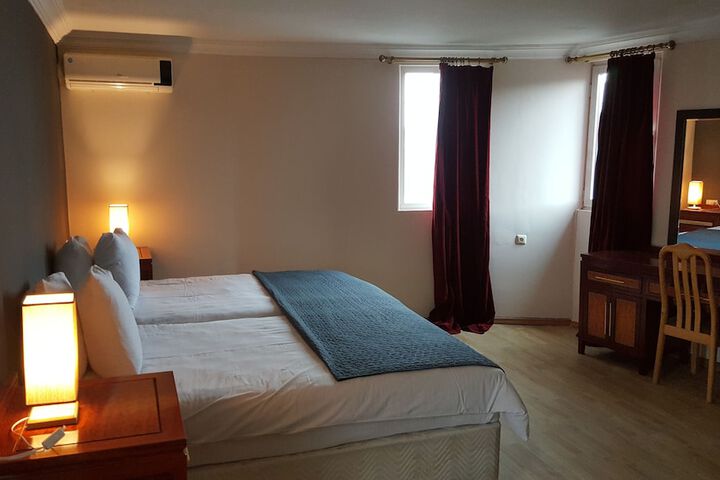 Room 21 of 49