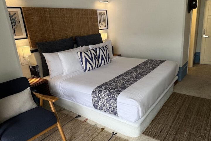 Room 57 of 144