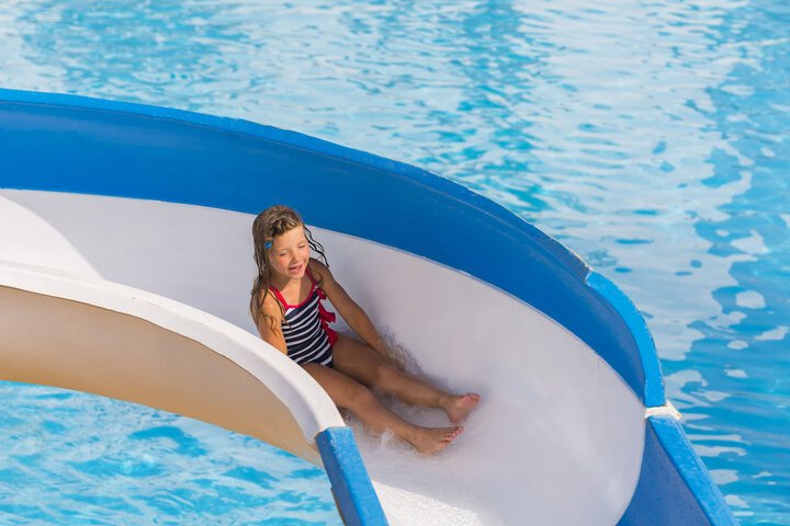 Hotel Pool