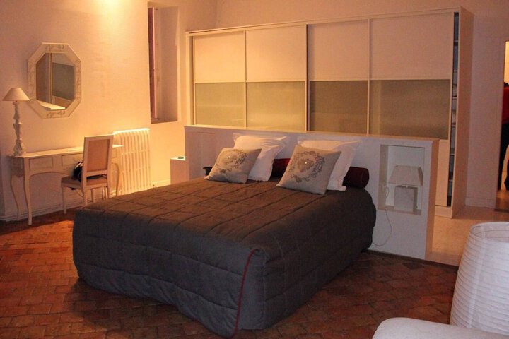 Room 7 of 46