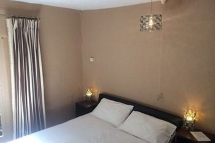 Room 17 of 58