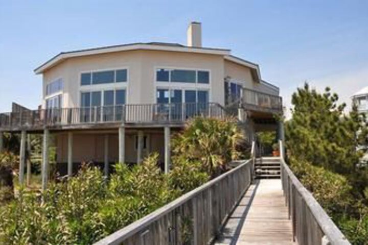 Exterior of 154 Sea Castle by RedAwning