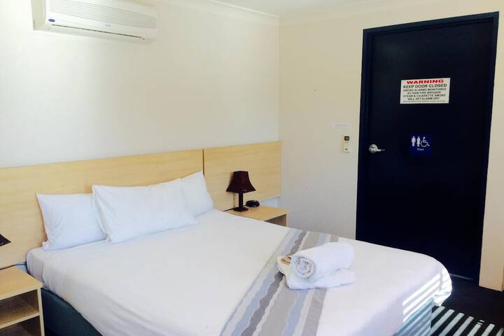 Room 17 of 36