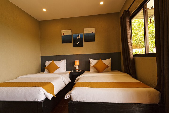 Room 16 of 32