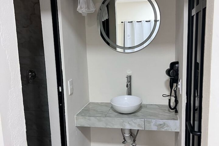 Room 47 of 58