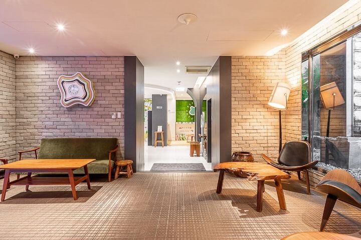 Guest Lobby