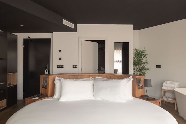 Room 38 of 88