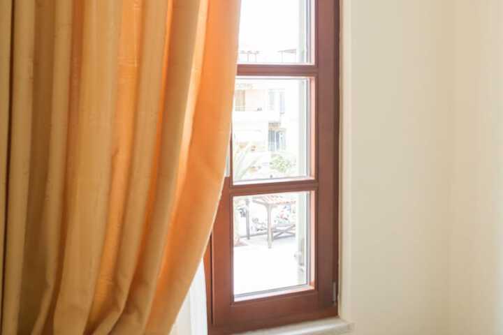 Room 34 of 62