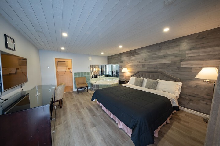 Room 16 of 43